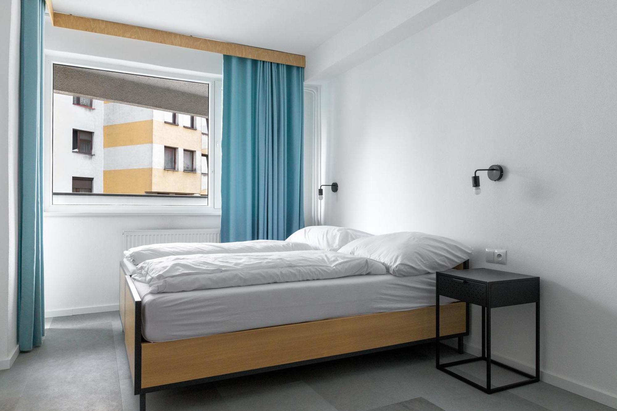 Izy Stay Hostel Bratysława Zewnętrze zdjęcie