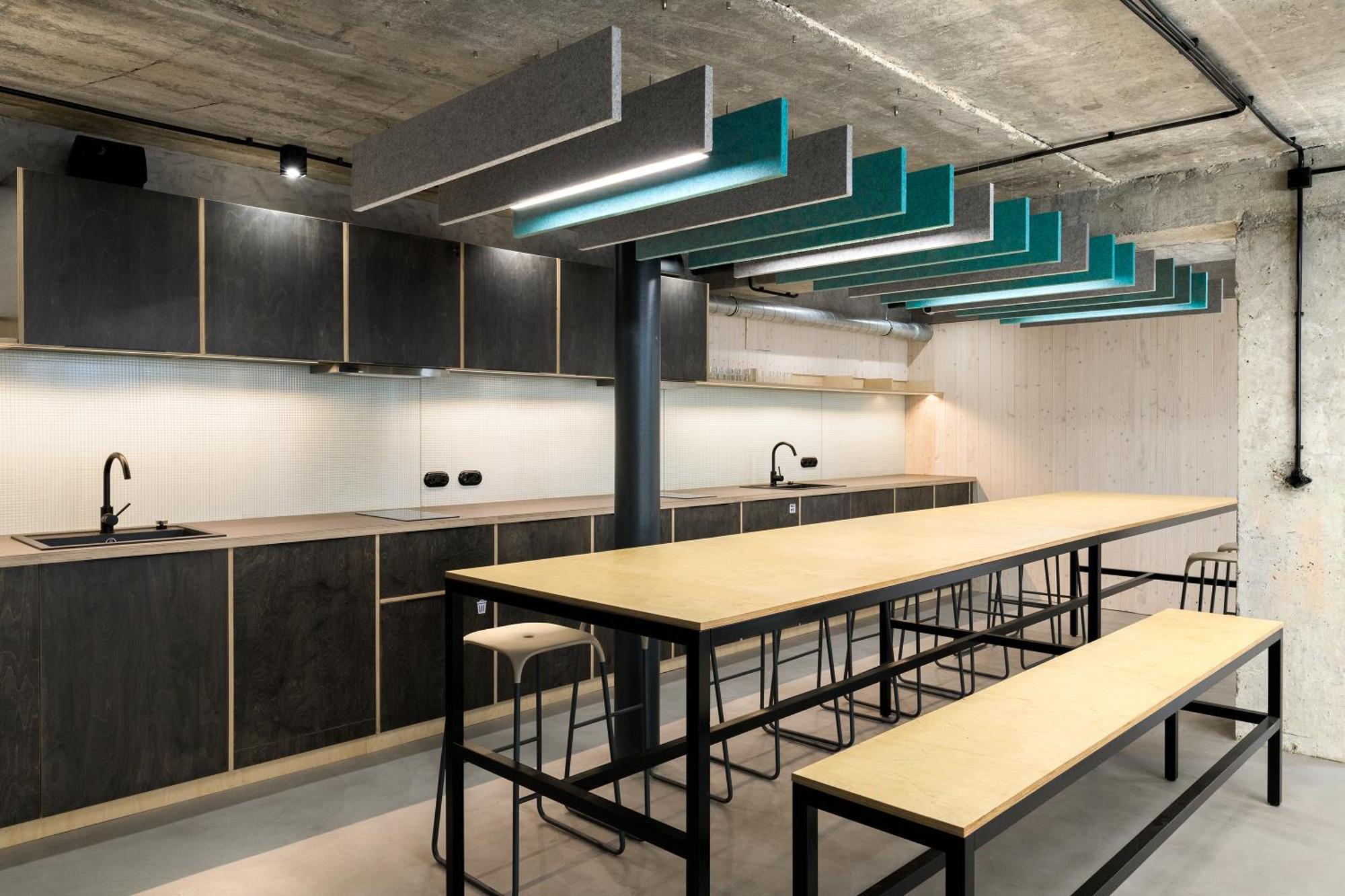 Izy Stay Hostel Bratysława Zewnętrze zdjęcie