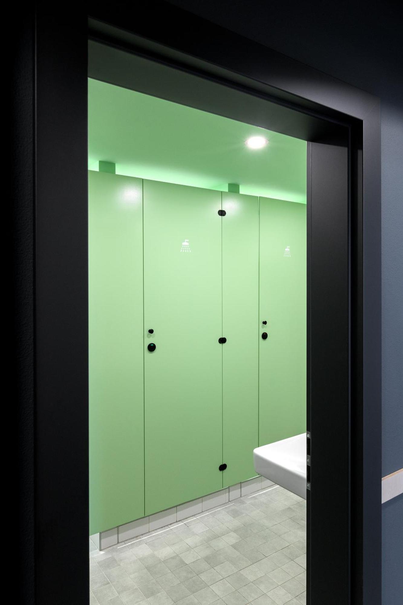 Izy Stay Hostel Bratysława Zewnętrze zdjęcie