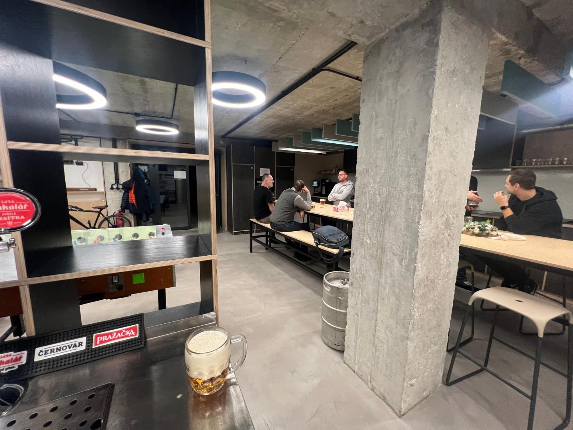Izy Stay Hostel Bratysława Zewnętrze zdjęcie