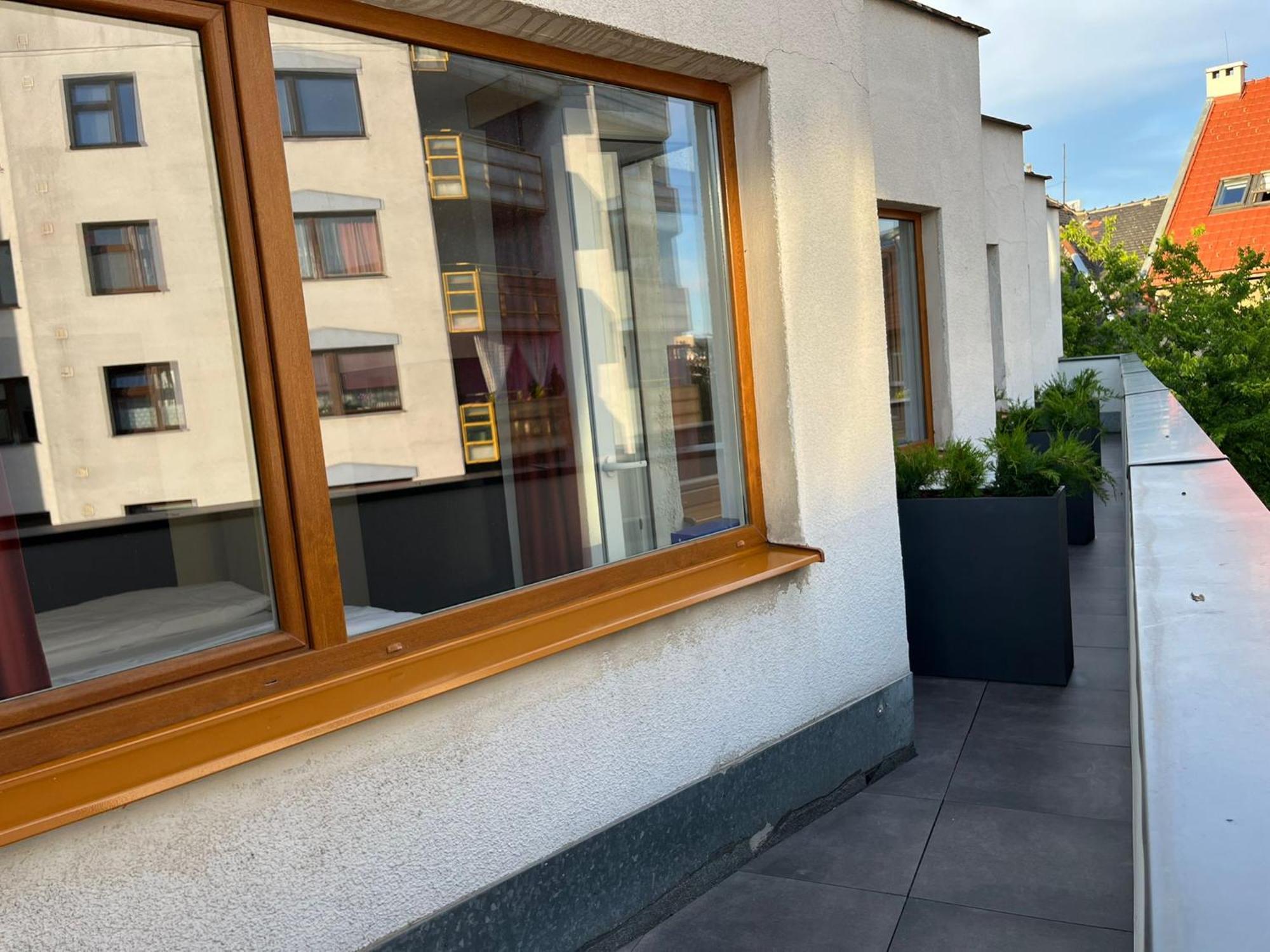 Izy Stay Hostel Bratysława Zewnętrze zdjęcie